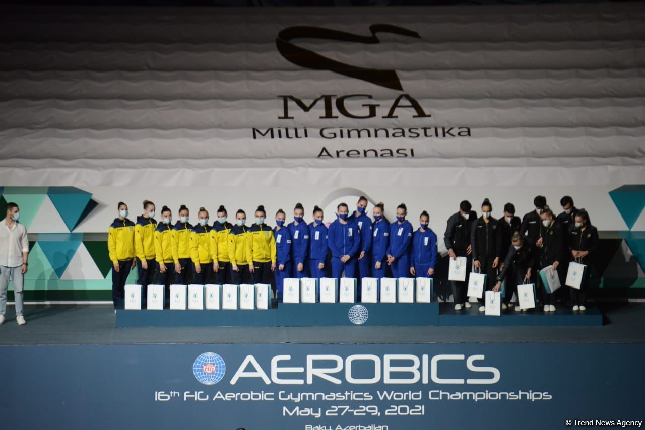 Bakıda aerobika gimnastikası üzrə dünya çempionatında aerostep proqramında qaliblər mükafatandırılıb (FOTO)