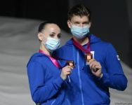 Aerobika gimnastikası üzrə dünya çempionatında qarışıq cütlüklər və kişilər arasında qaliblər mükafatlandırılıb (FOTO)