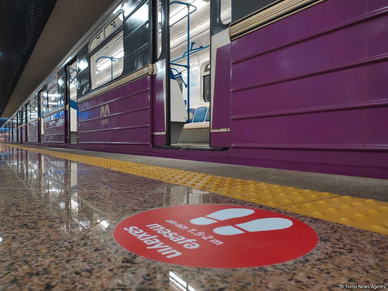 Metro qatarında nasazlıq yaranıb