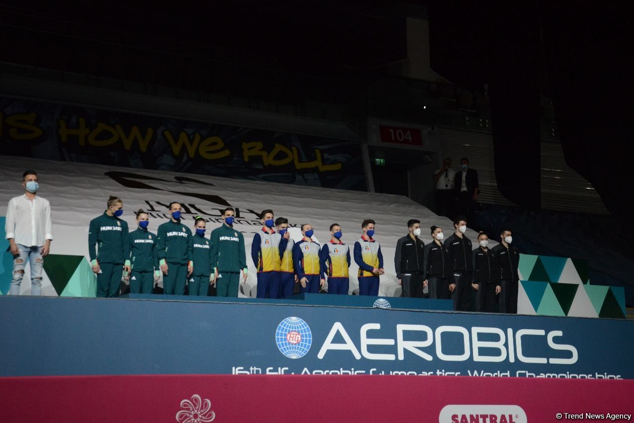 Aerobika gimnastikası üzrə dünya çempionatında qrup hərəkətlərində və aerodans proqramında qaliblər mükafatlandırılıb (FOTO)