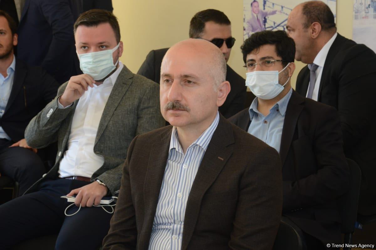 Azərbaycan və Türkiyə nəqliyyat nazirləri Əhmədbəyli-Horadiz-Mincivan-Ağbənd avtomobil yolu layihəsi ilə tanış olub (FOTO)