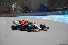 Bakıda F1 sərbəst yürüşünə start verilib (FOTO)