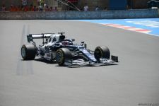 Bakıda F1 sərbəst yürüşünə start verilib (FOTO)