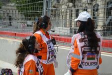 Bakıda F1 sərbəst yürüşünə start verilib (FOTO)