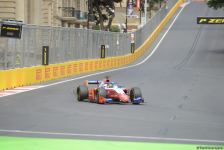Bakı şəhər halqasında Formula 2 üzrə sərbəst yürüşlərə start verilib (FOTO)