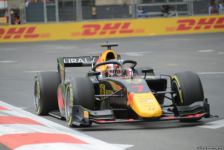 Bakı şəhər halqasında Formula 2 üzrə sərbəst yürüşlərə start verilib (FOTO)
