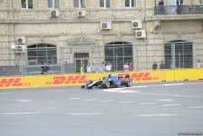 Bakı şəhər halqasında Formula 2 üzrə sərbəst yürüşlərə start verilib (FOTO)