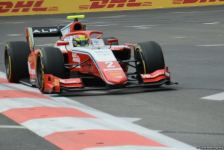 Bakı şəhər halqasında Formula 2 üzrə sərbəst yürüşlərə start verilib (FOTO)