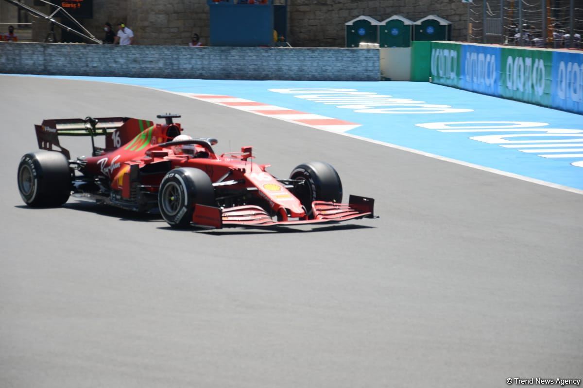 Bakıda F1 sərbəst yürüşünə start verilib (FOTO)