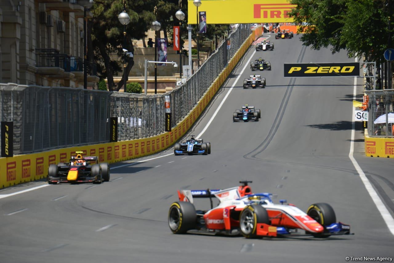 F2 sprint yarışına start verilib (FOTO)