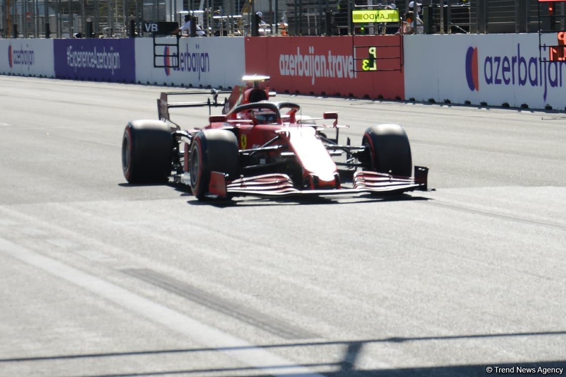 F1 sıralama turuna start verildi (FOTO)