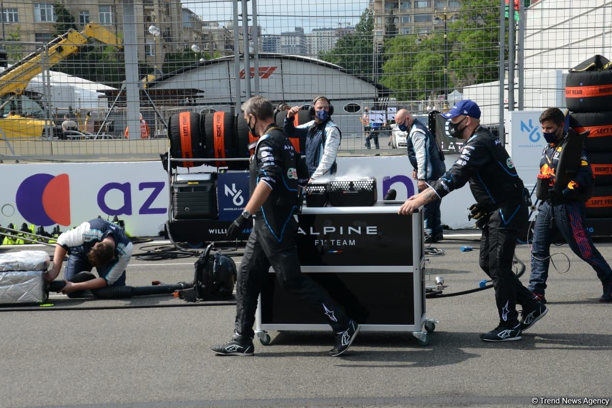 Formula 1 Azərbaycan Qran Prisində Dövlət Himni mərasimi keçirilib (FOTO/VİDEO)