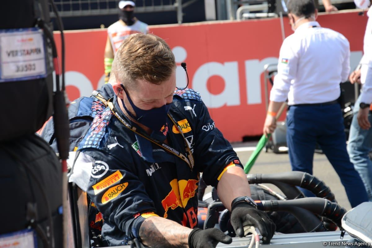 Formula 1 Azərbaycan Qran Prisində Dövlət Himni mərasimi keçirilib (FOTO/VİDEO)