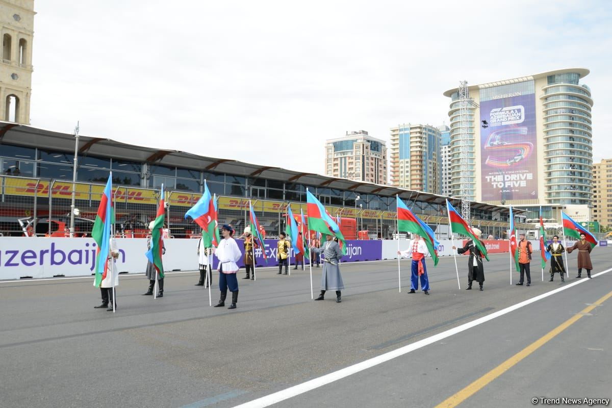 Formula 1 Azərbaycan Qran Prisində Dövlət Himni mərasimi keçirilib (FOTO/VİDEO)