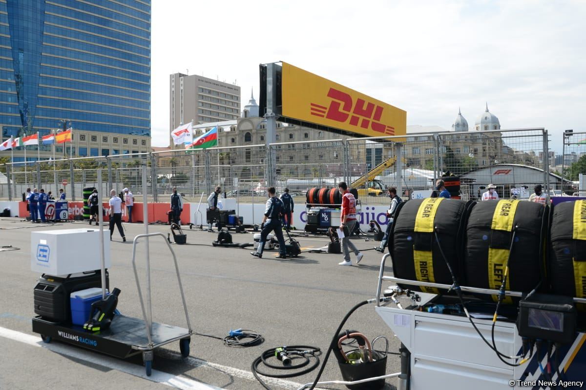 Formula 1 Azərbaycan Qran Prisində Dövlət Himni mərasimi keçirilib (FOTO/VİDEO)
