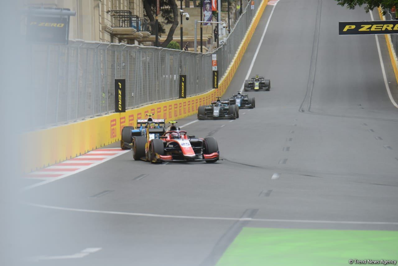 F2 üçüncü sprint yürüşünə start verilib (FOTO)