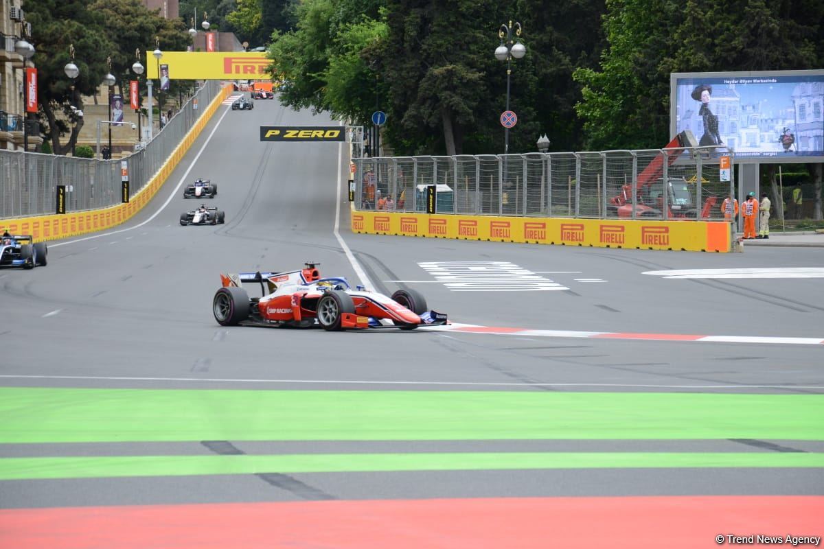 F2 üçüncü sprint yürüşünə start verilib (FOTO)