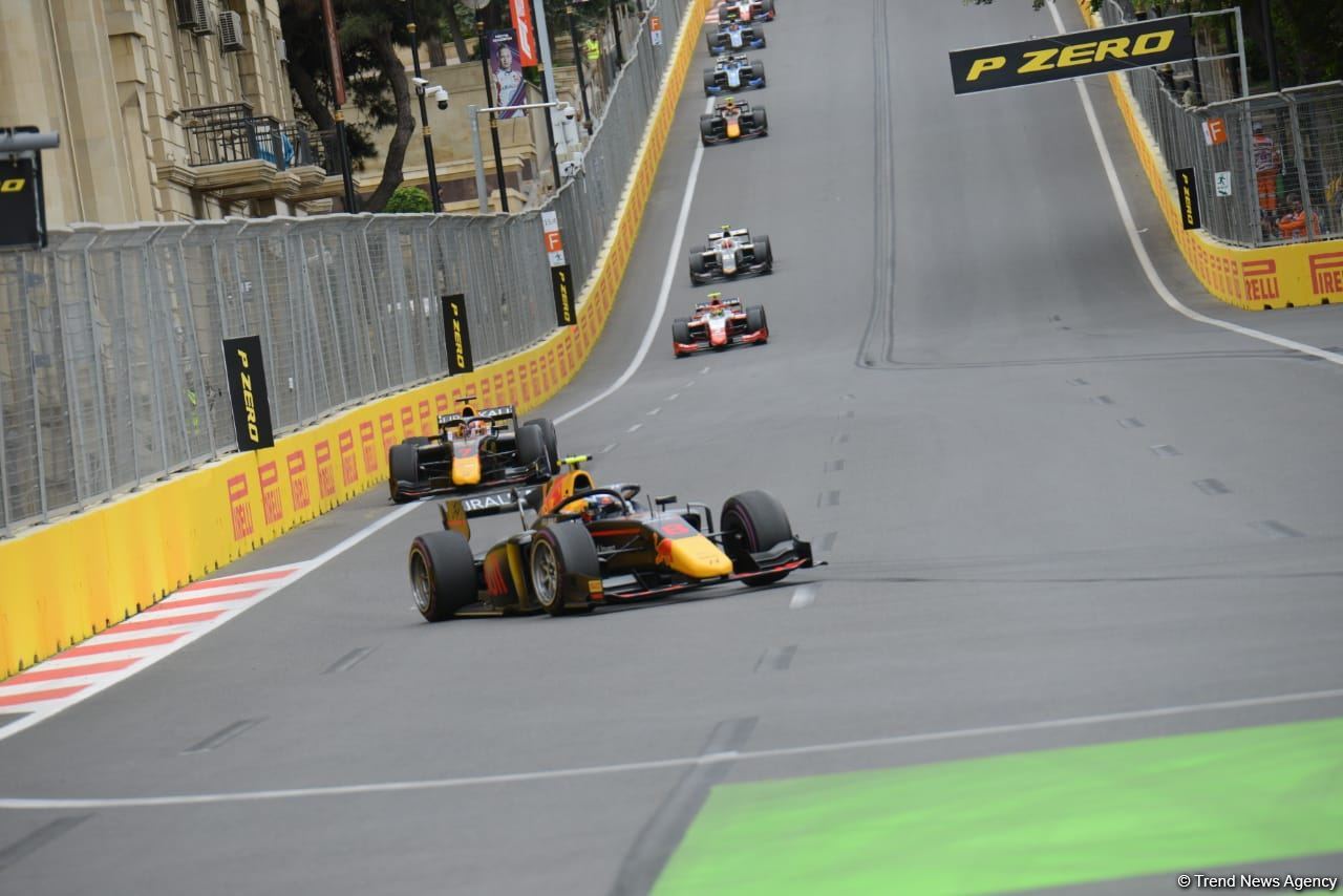 F2 üçüncü sprint yürüşünə start verilib (FOTO)