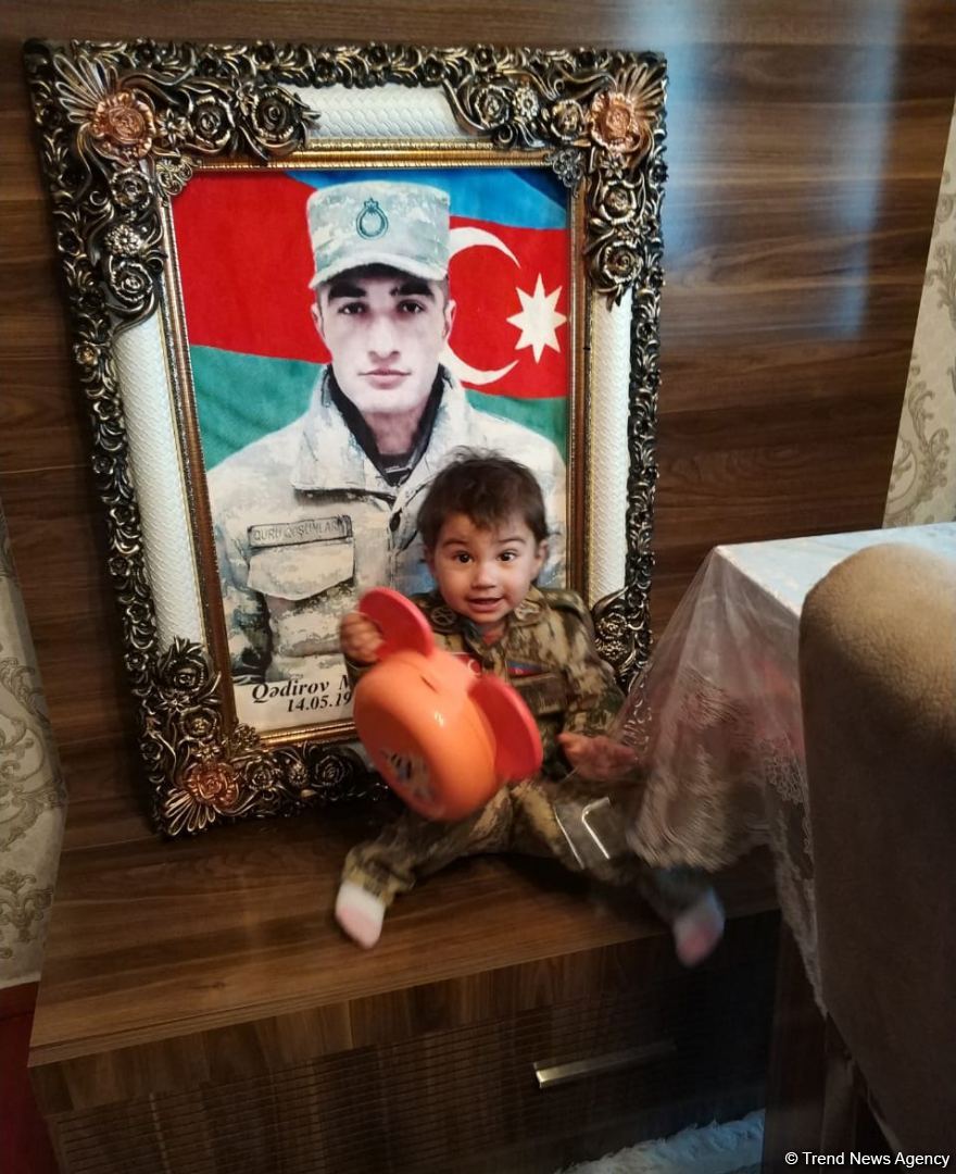 Millət vəkili şəhid ailəsini ziyarət edib (FOTO)