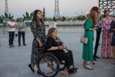 Bakı Dənizkənarı Bulvarda NARGIS Nəşriyyat evinin “Reduce, Reuse, Recycle, Respect” sərgisi açıldı (FOTO/VİDEO)
