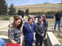 Xalq artisti Ramiz Əzizbəyli dəfn olunub (FOTO)