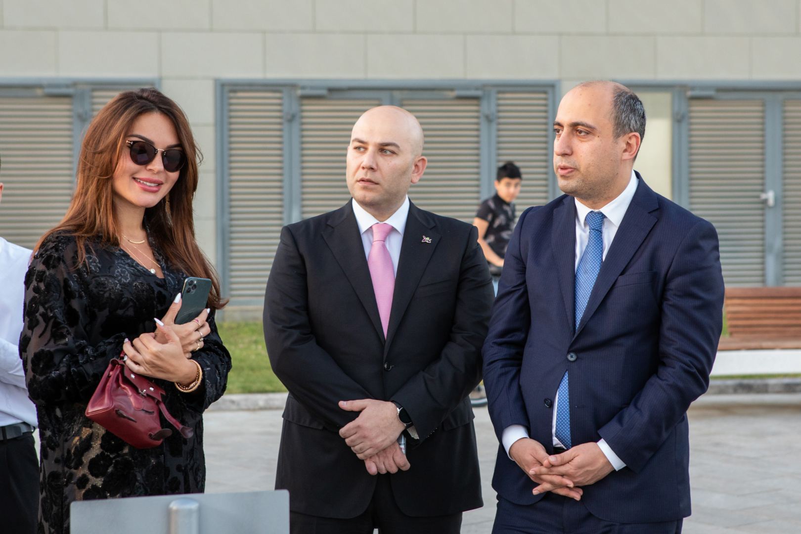 Bakı Dənizkənarı Bulvarda NARGIS Nəşriyyat evinin “Reduce, Reuse, Recycle, Respect” sərgisi açıldı (FOTO/VİDEO)