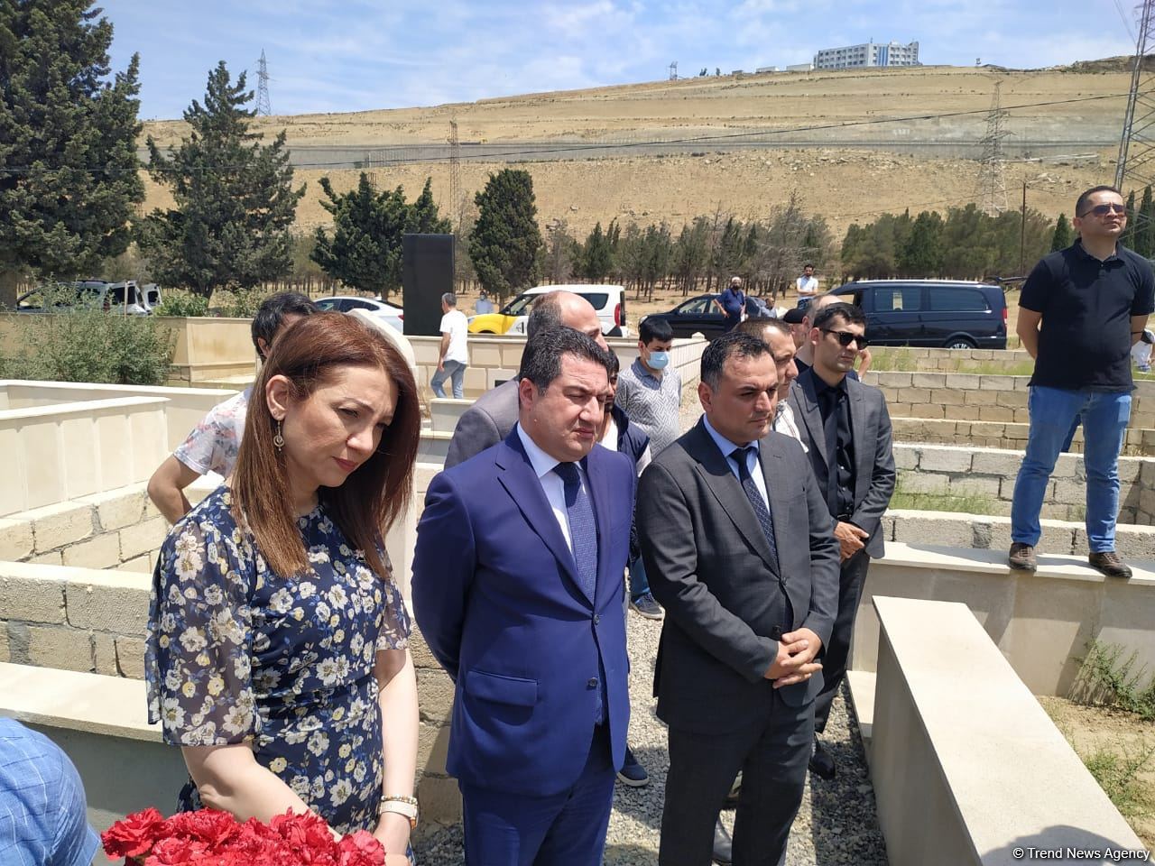 Xalq artisti Ramiz Əzizbəyli dəfn olunub (FOTO)