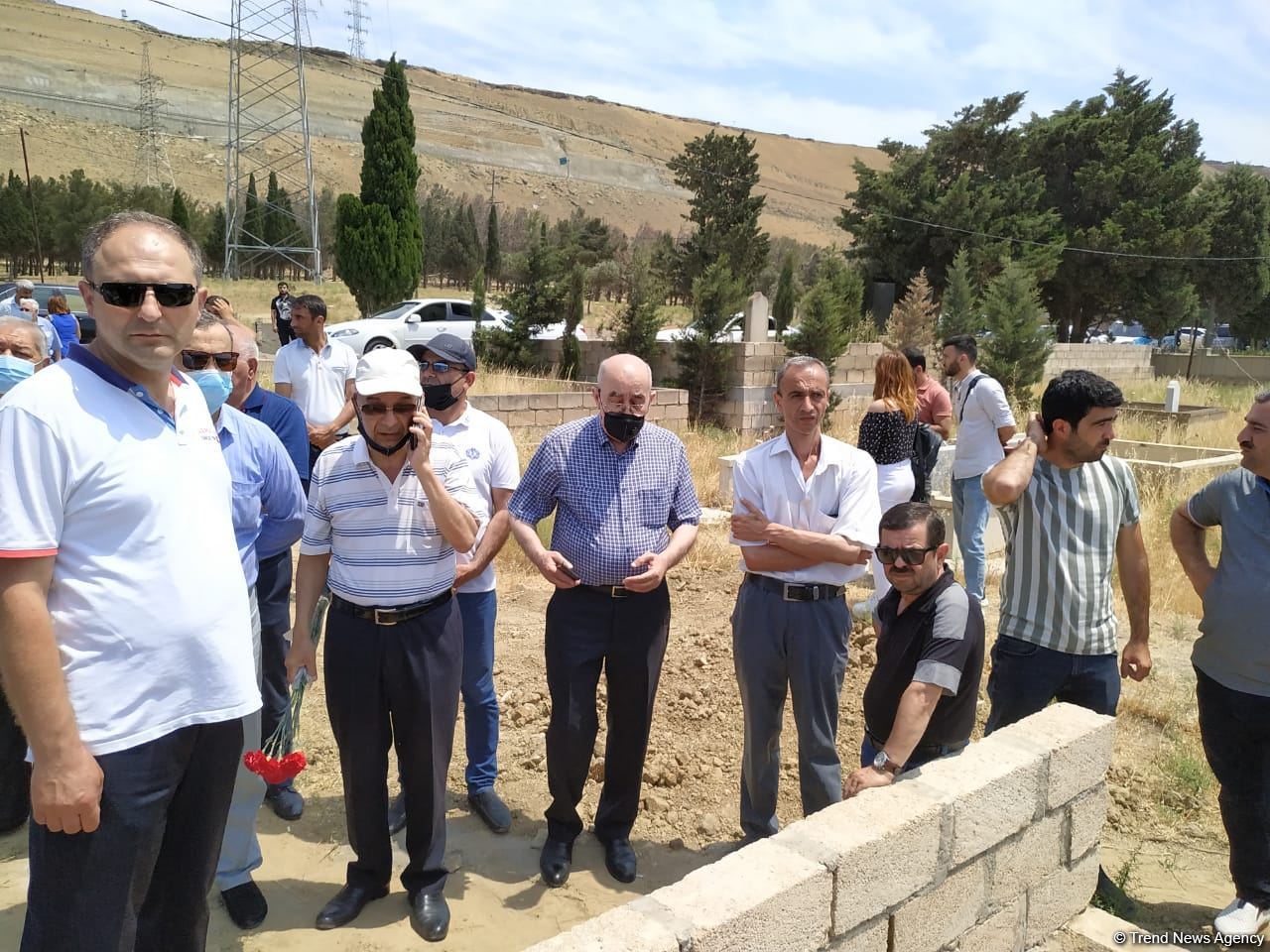 Xalq artisti Ramiz Əzizbəyli dəfn olunub (FOTO)