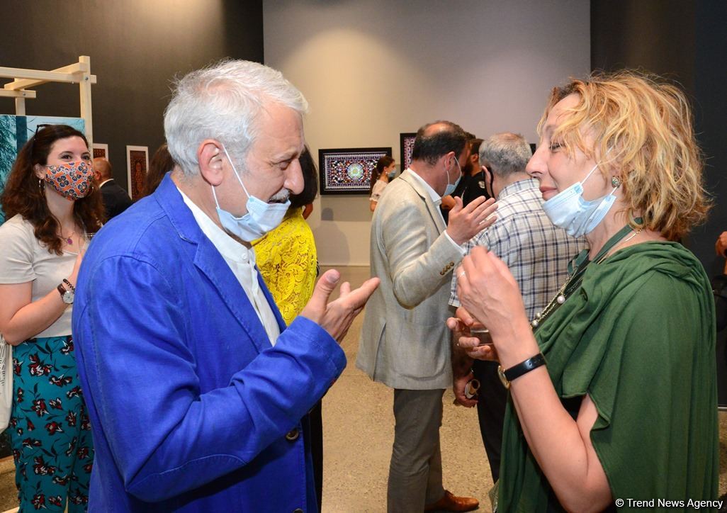 DAYANIQI MODA: tekstilin gələcəyi (FOTO)