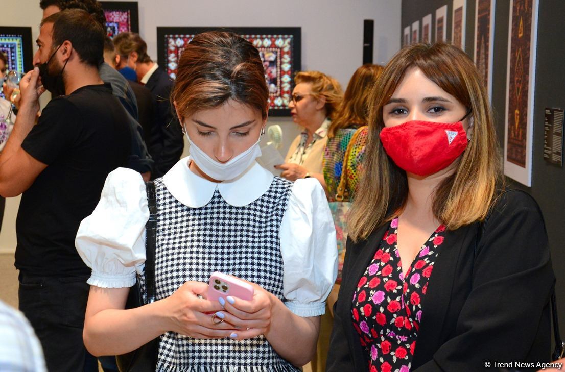 DAYANIQI MODA: tekstilin gələcəyi (FOTO)