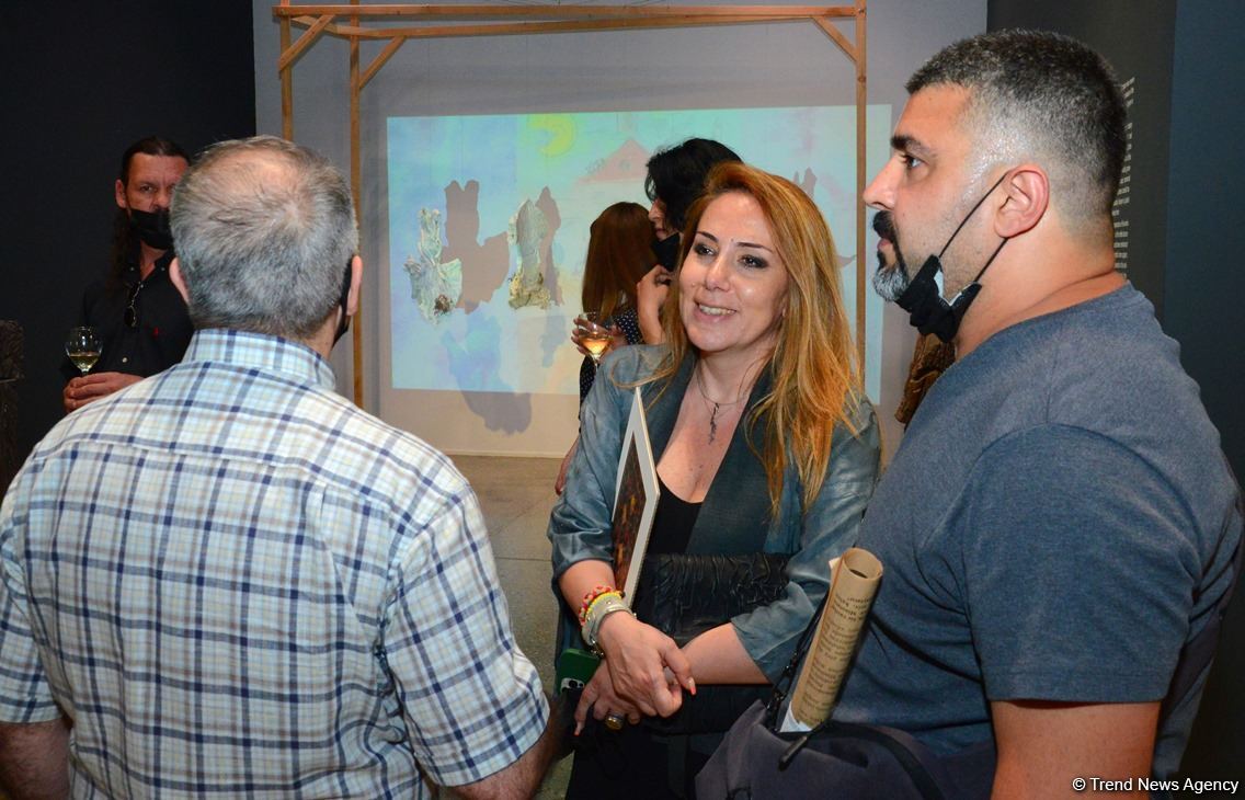 DAYANIQI MODA: tekstilin gələcəyi (FOTO)