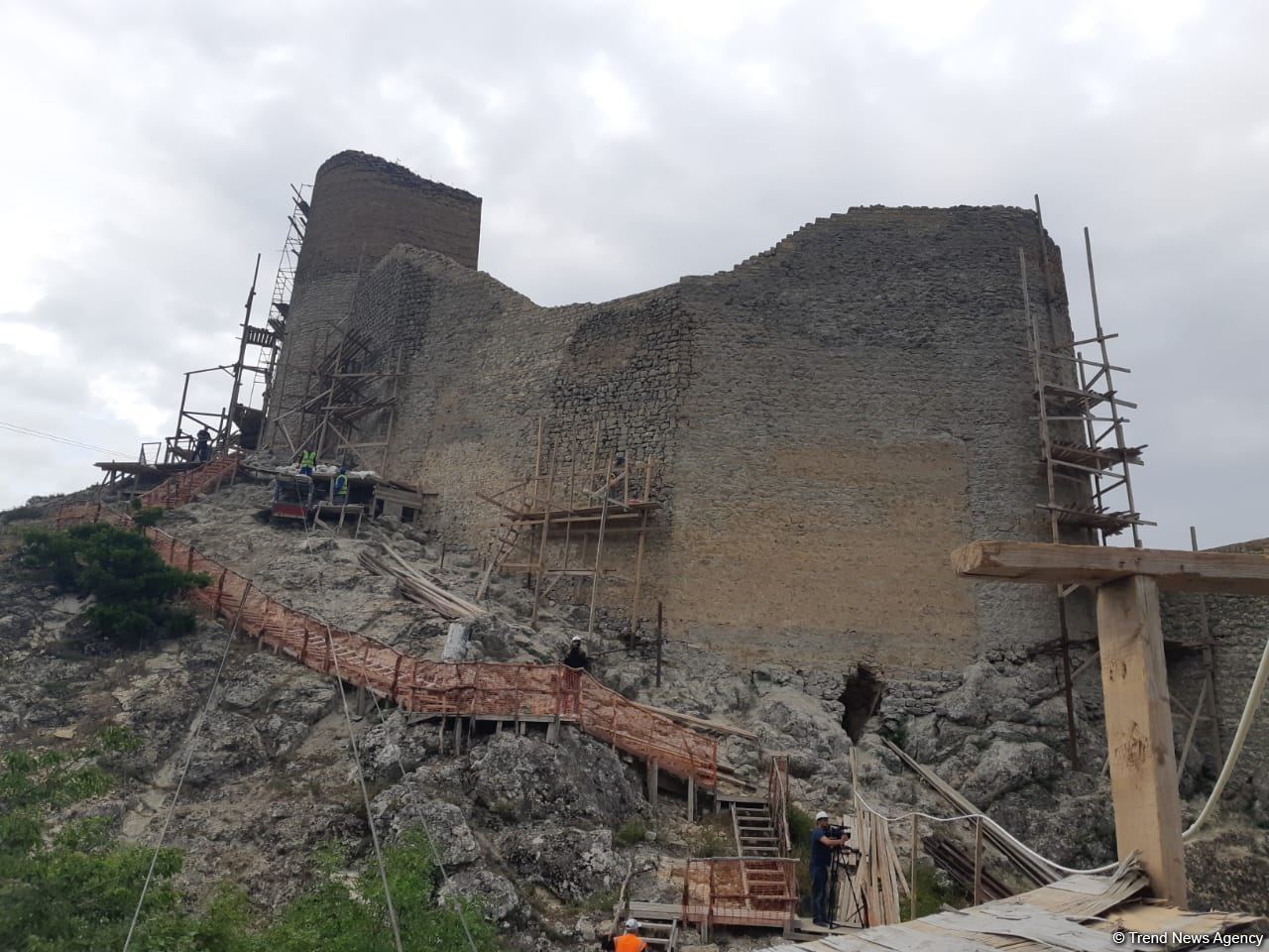 “Çıraqqala” abidəsində bərpa-konservasiya işləri aparılır (FOTO)