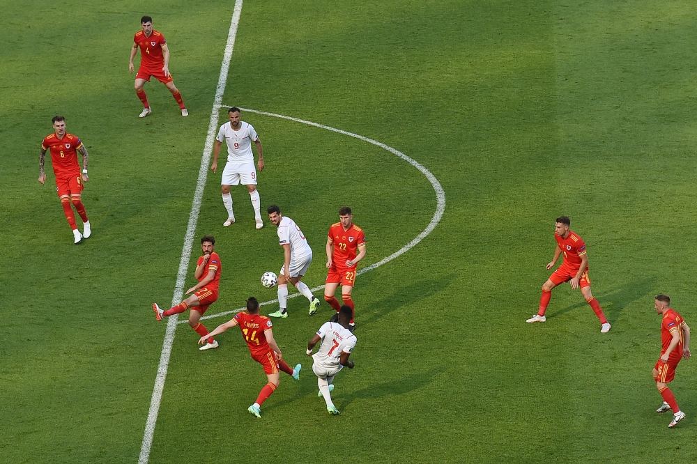 Futbol üzrə Azərbaycan Premyer Liqasında bu gün iki oyun keçiriləcək
