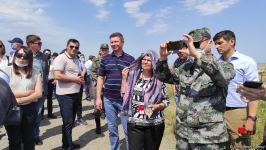Diplomatik korpus nümayəndələrinin Ağdama səfəri başlayıb (FOTO)