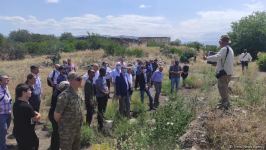 Xarici diplomatik korpusun nümayəndələri Ağdam Cümə məscidində ermənilərin törətdikləri vəhşiliklərlə tanış olublar (FOTO)