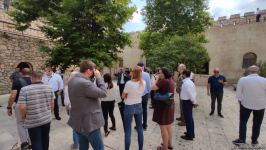 Xarici diplomatlar Ağdamda Dağüstü parkın salınacağı ərazidə və Şahbulaq qalasında olublar (FOTO)