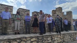 Xarici diplomatlar Ağdamda Dağüstü parkın salınacağı ərazidə və Şahbulaq qalasında olublar (FOTO)