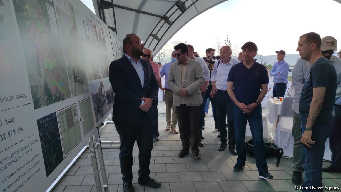 Xarici diplomatik nümayəndələr Ağdamda "Ağıllı kənd", "Ağıllı şəhər" layihələri ilə tanış olublar (FOTO)
