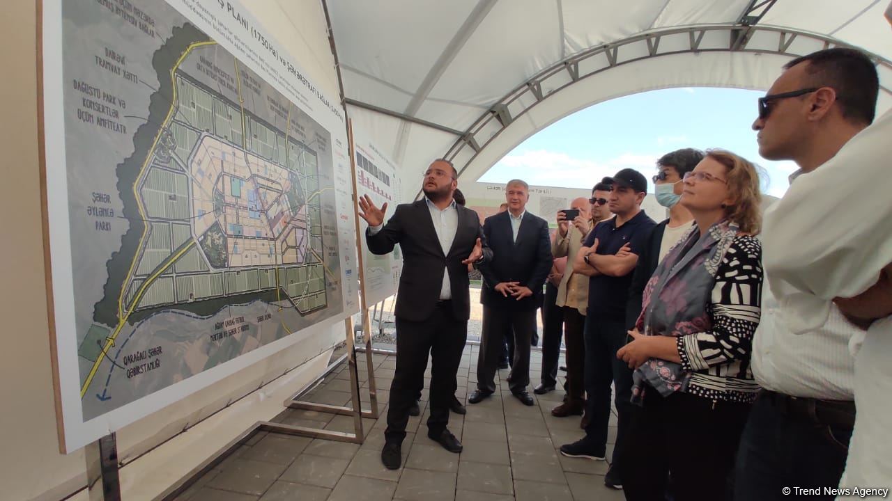 Xarici diplomatik nümayəndələr Ağdamda "Ağıllı kənd", "Ağıllı şəhər" layihələri ilə tanış olublar (FOTO)