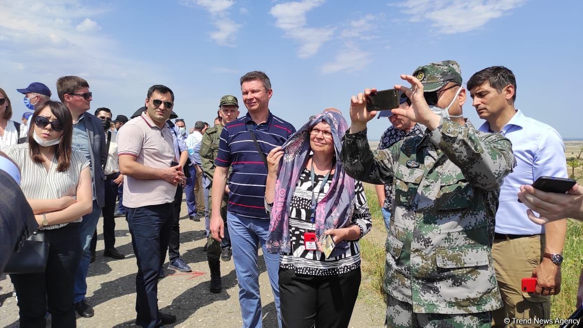 Diplomatik korpus nümayəndələrinin Ağdama səfəri başlayıb (FOTO)