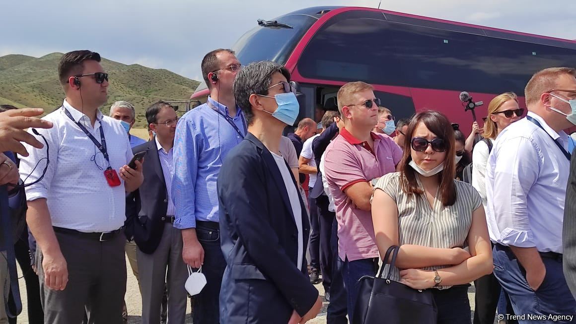 Diplomatik korpus nümayəndələrinin Ağdama səfəri başlayıb (FOTO)