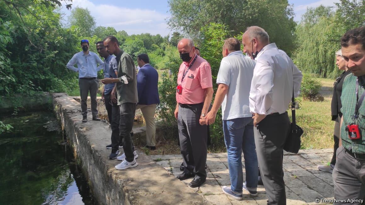 Xarici diplomatlar Ağdamda Dağüstü parkın salınacağı ərazidə və Şahbulaq qalasında olublar (FOTO)
