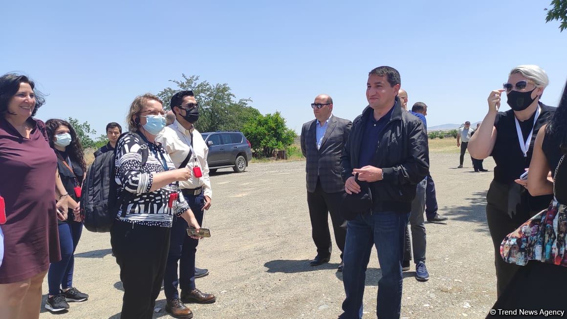 Diplomatik korpus nümayəndələrinin Ağdama səfəri başlayıb (FOTO)