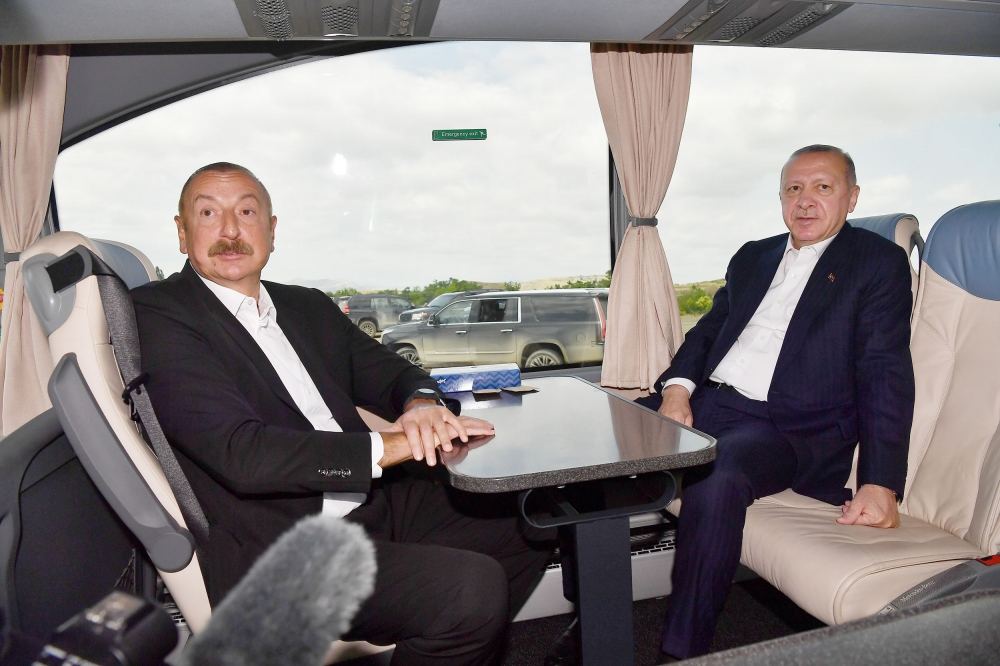 Prezident İlham Əliyev Türkiyə Prezidenti Rəcəb Tayyib Ərdoğanı Füzuli rayonunda qarşılayıb (FOTO/VİDEO) (YENİLƏNİB)