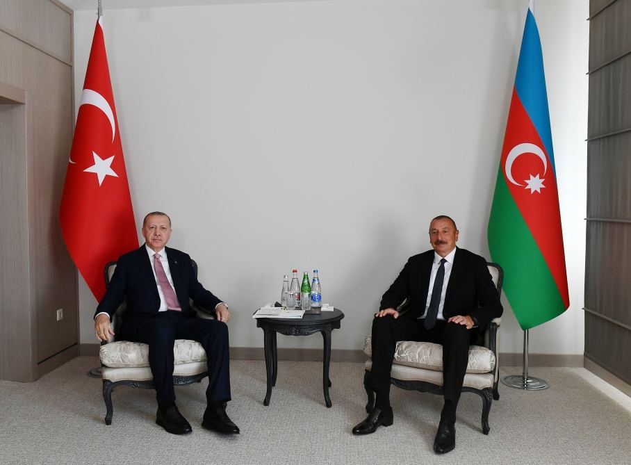 Azərbaycan və Türkiyə prezidentlərinin təkbətək görüşü olub (FOTO/VİDEO) (YENİLƏNİB)