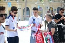 Bakıda azarkeşlər Türkiyənin oyununu gözləyir (FOTOSESSİYA)