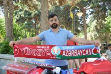 Bakıda azarkeşlər Türkiyənin oyununu gözləyir (FOTOSESSİYA)