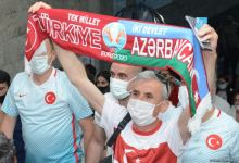 Bakıda azarkeşlər Türkiyənin oyununa yollanırlar (FOTOSESSİYA)