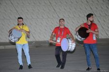 Bakıda azarkeşlər Türkiyənin oyununa yollanırlar (FOTOSESSİYA)