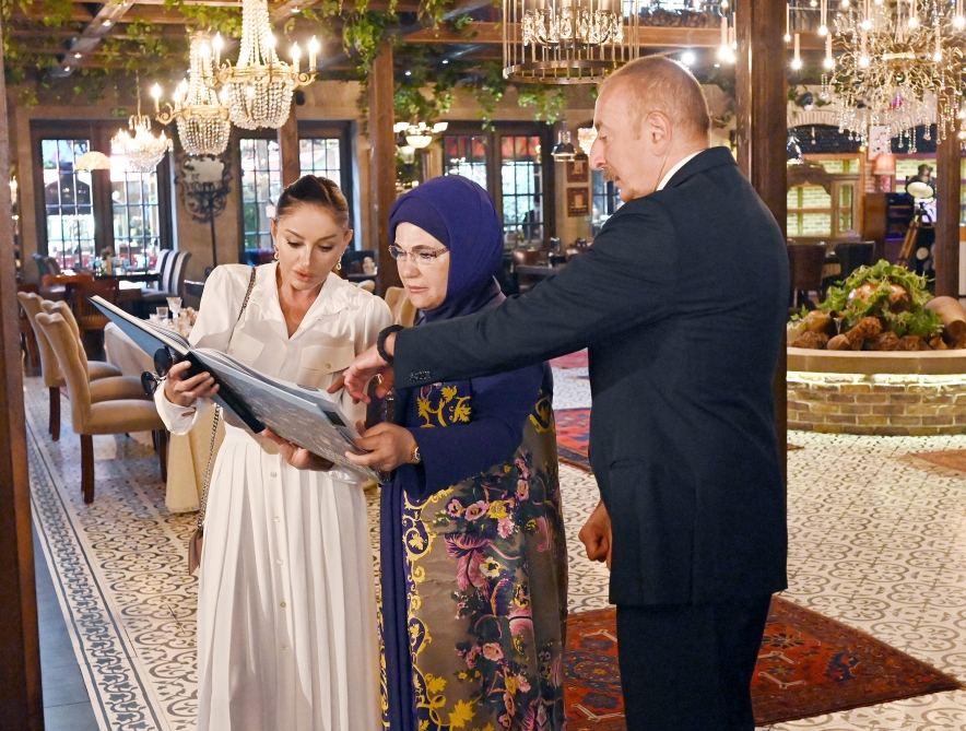 Prezident İlham Əliyevin və birinci xanım Mehriban Əliyevanın adından Ərdoğan və xanımının şərəfinə nahar verilib (FOTO) (YENİLƏNİB)
